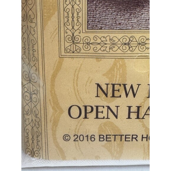 NEW Better Home White Crochet Vinyl Lace Tablecloth 70" Round - Picture 5 of 5